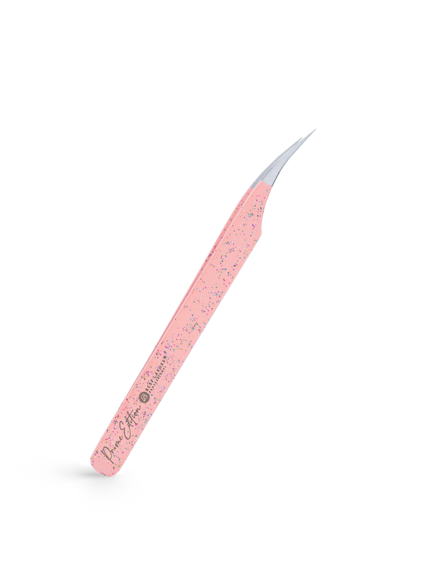 Prime Edition Colour isolating eyelash tweezer